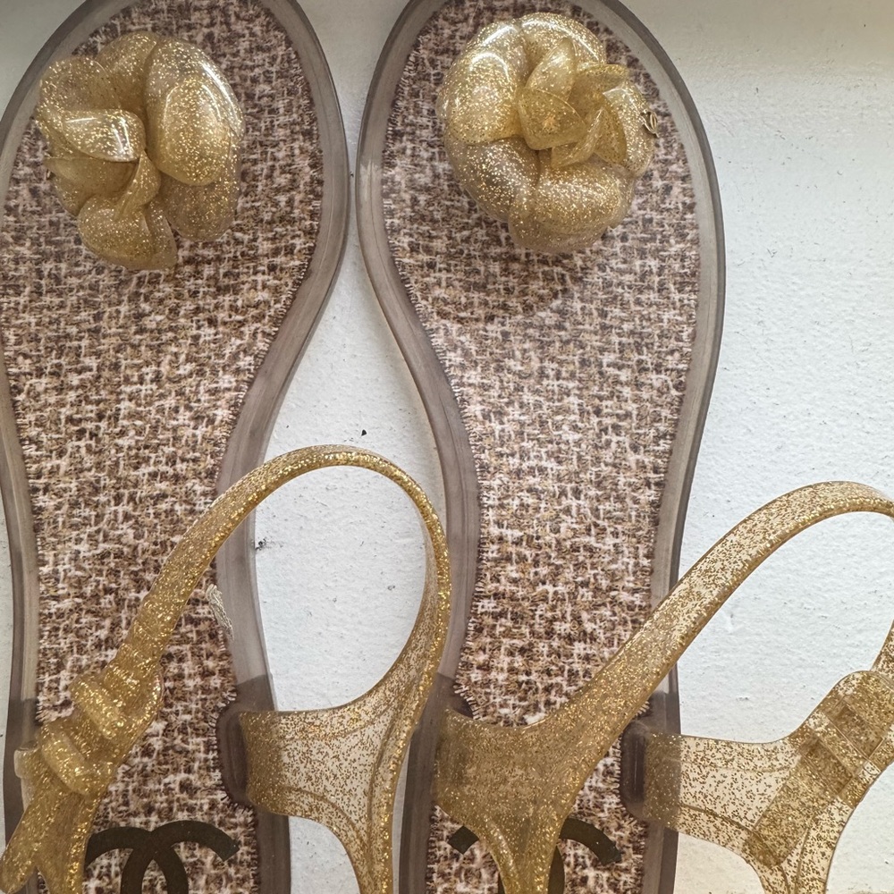 Camellia Flower Sandals - Picture 2 of 6
